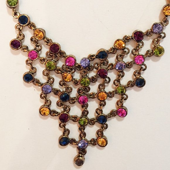 Costume Jewelry Necklace & Earrings Set - Picture 2 of 4